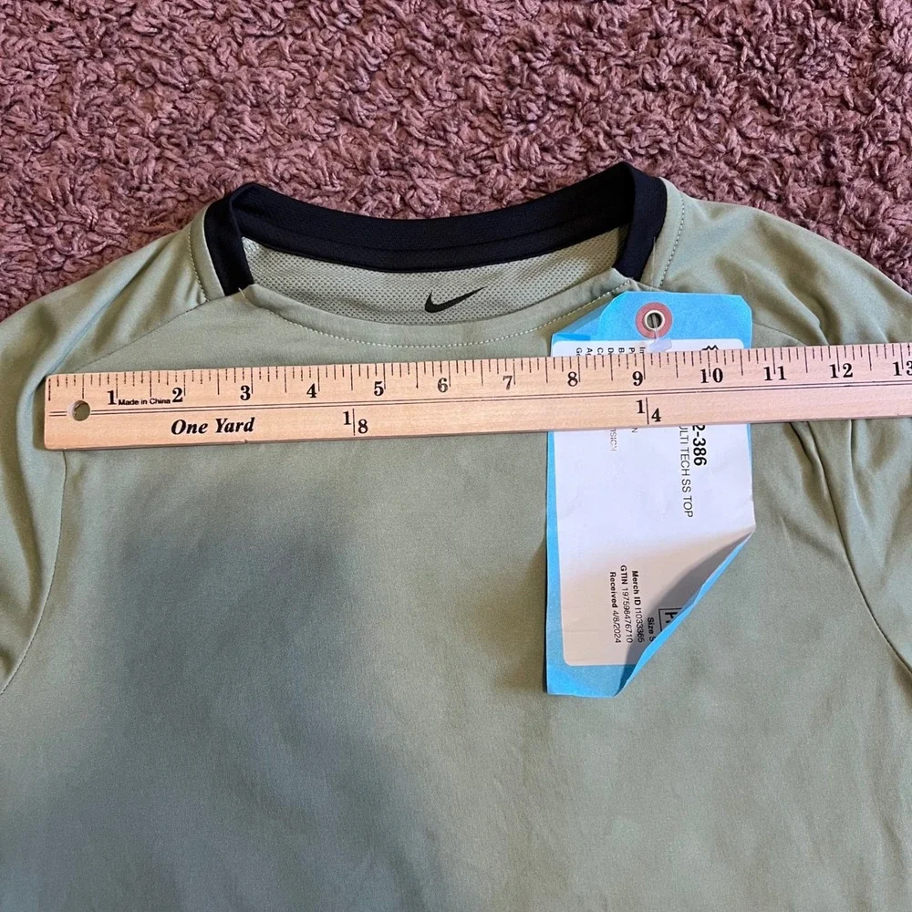 Nike Boys Dri-FIT Multi Tech Short Sleeve Training Top Oil Green‎ FB1292-386 S